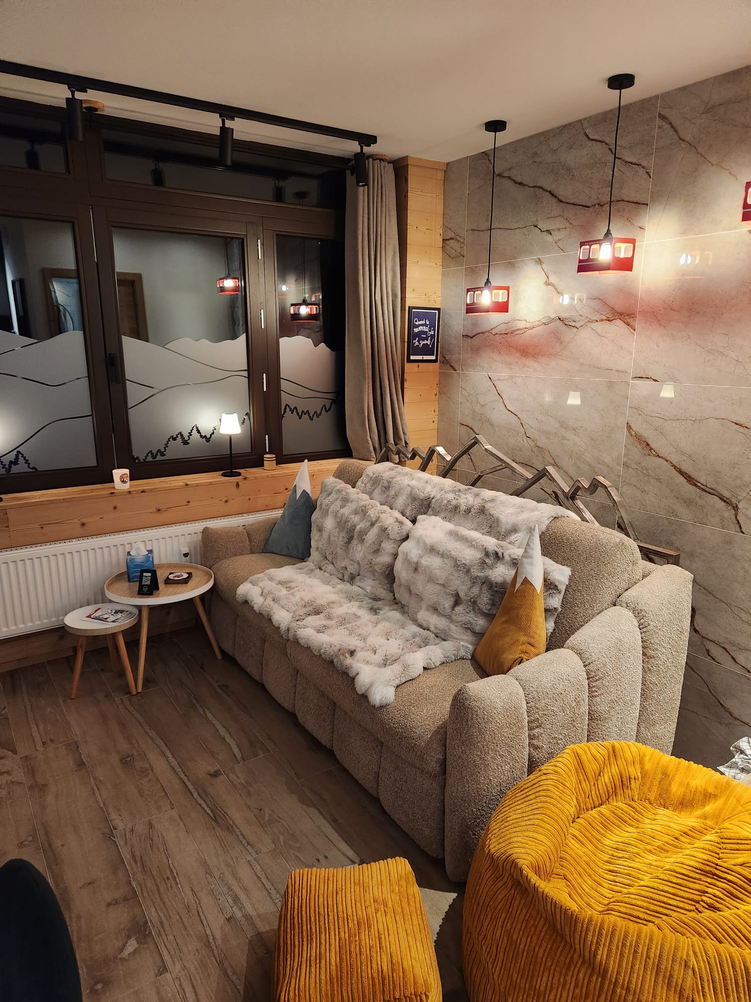 🏔️ Arrivée à ski jusqu’à l’appartement | Tignes Val Claret ❄️ Ski-in/Ski-out Tour | Zalôna Altitude